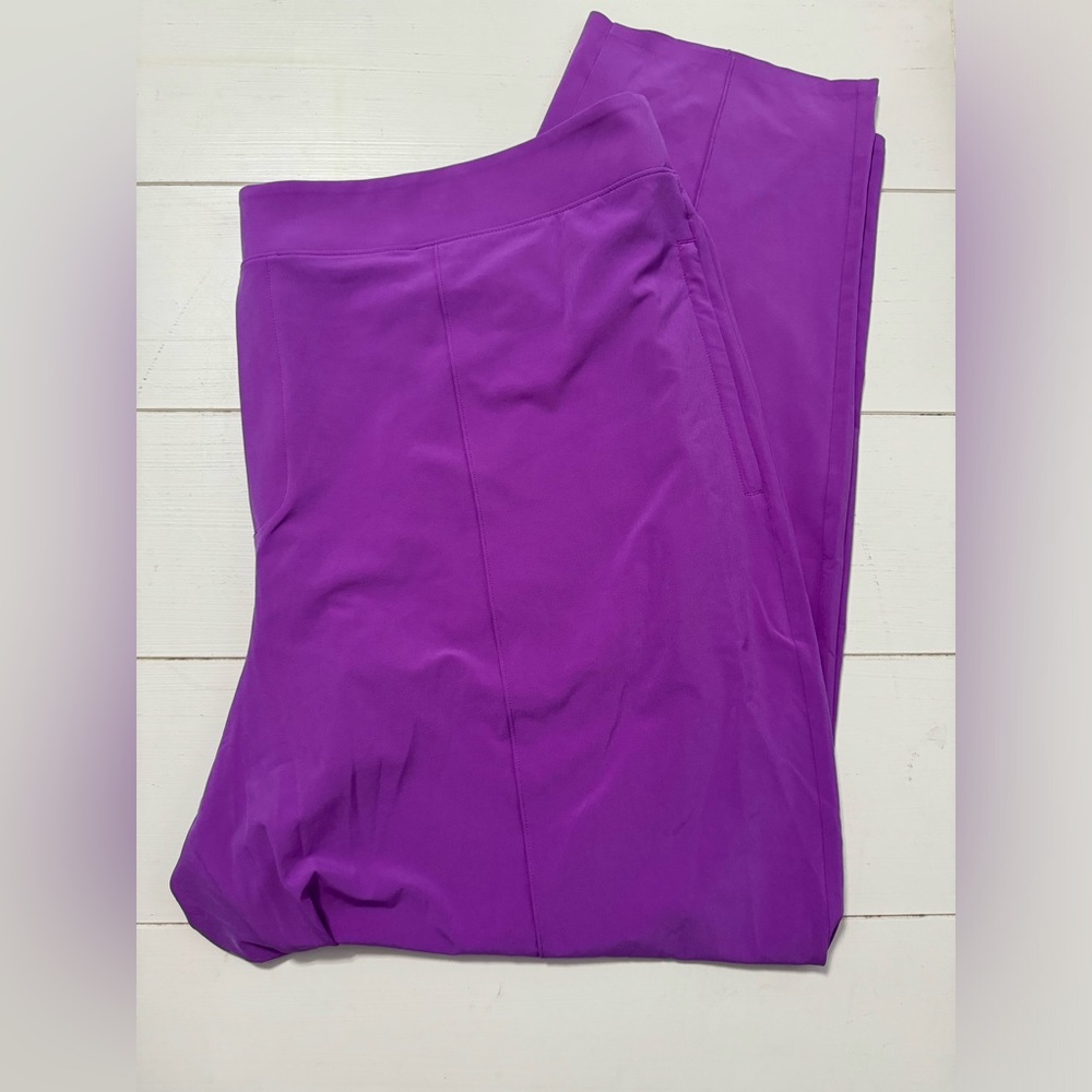 Athleta Women’s Straight Leg Pants